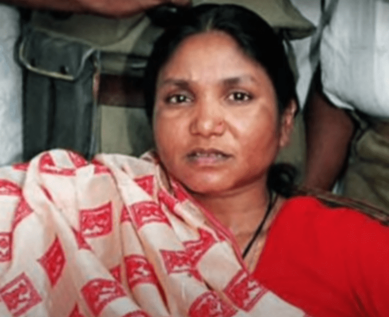 Story of Phoolan Devi who killed 22 Thakurs to avenge her rape